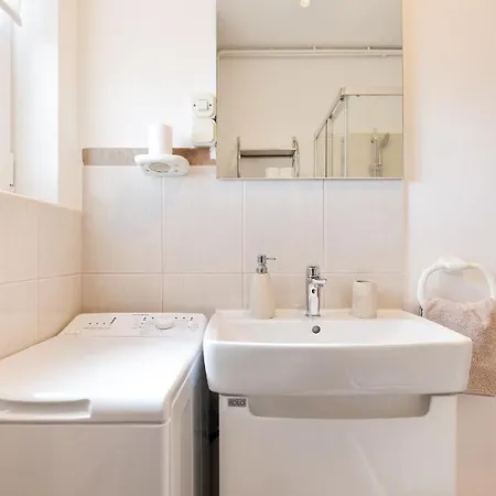 Leon Apartament