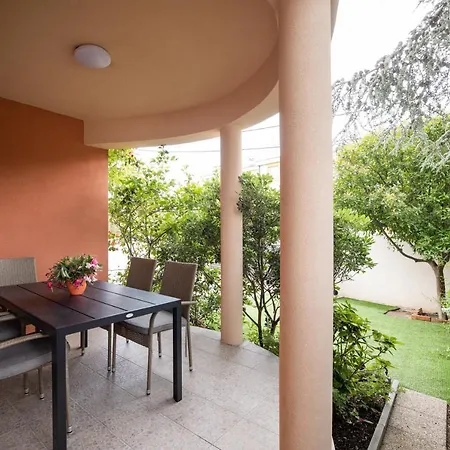 Apartament Leon *