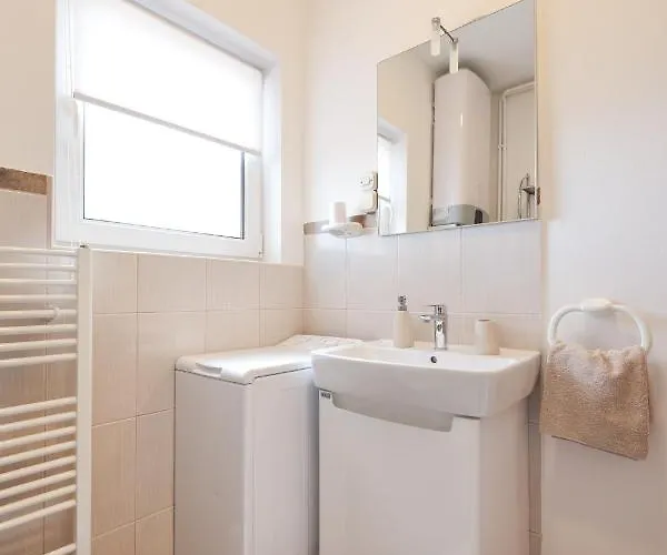 Leon Apartament