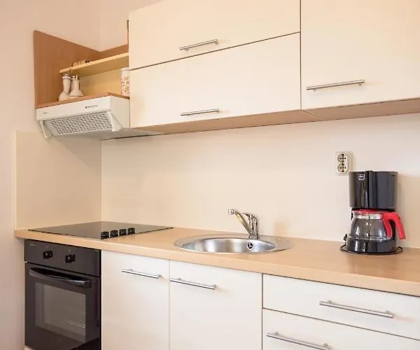 アパート Leon ビビニェ