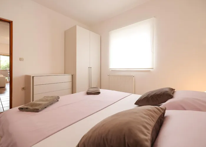 Leon Apartament Bibinje